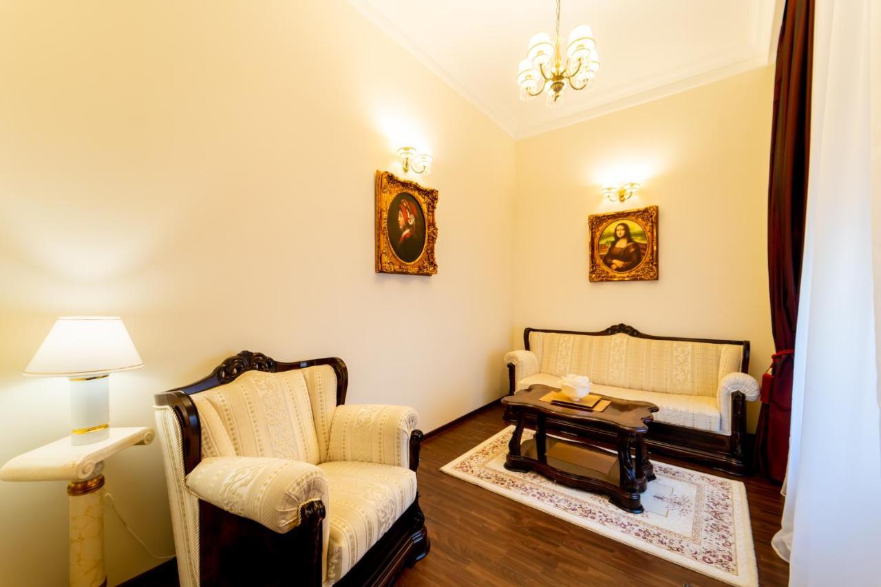 Picasso Boutique Hotel Arad Exterior foto